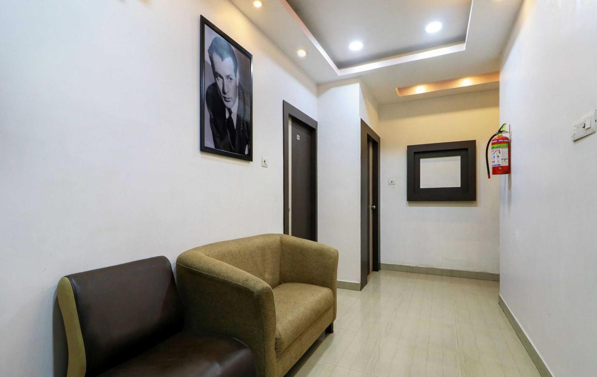 Oyo Flagship 1805 Hotel Star Delight Panchuria Exterior photo